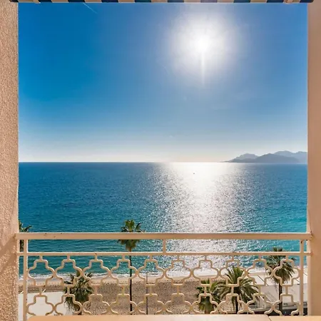 Wonderful 2 Bedroom With Sea View Apartment *