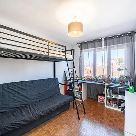 Apartment Wonderful 2 Bedroom With Sea View